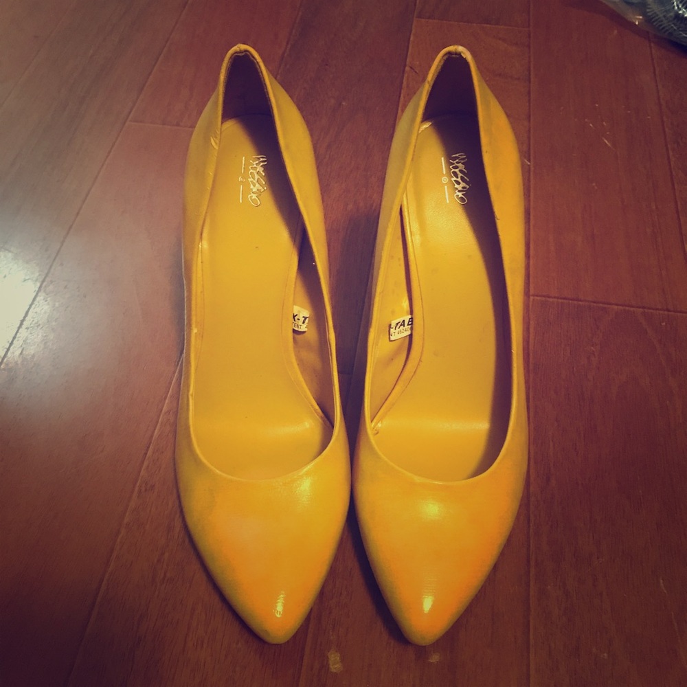 Yellow Pumps